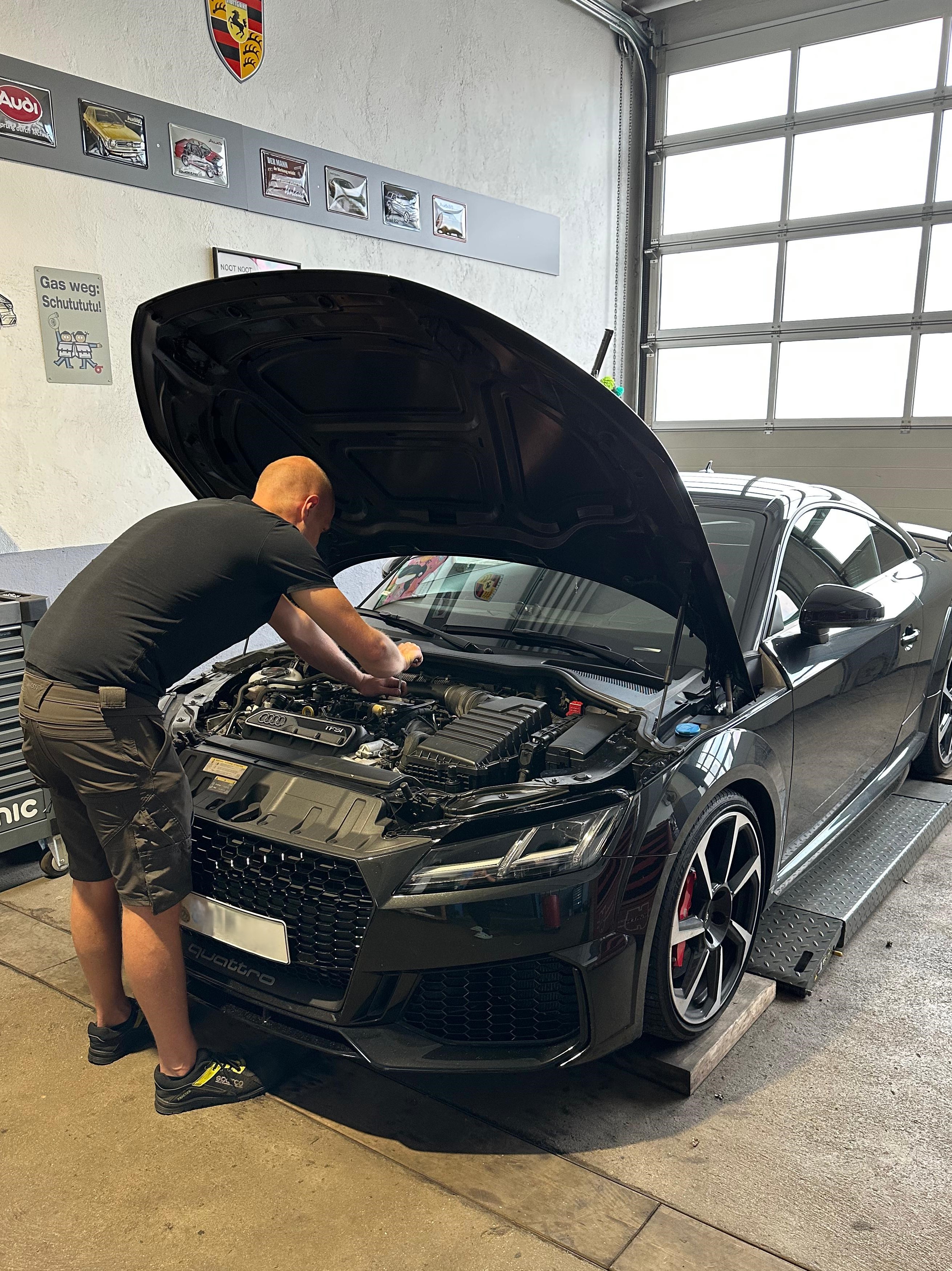 Audi TT RS Service · KTH Bad Aibling
